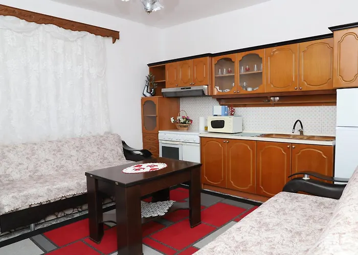 Xherimeja Family Oasis Apartman