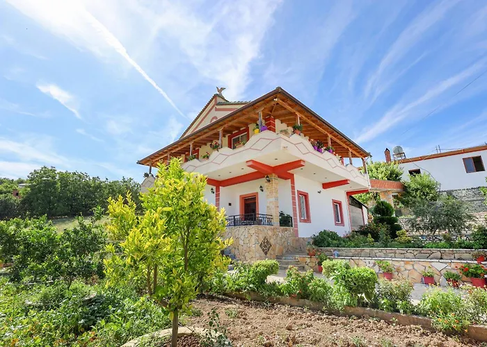 Xherimeja Family Oasis * Berat