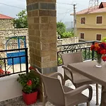 Διαμέρισμα Xherimeja Family Oasis Μπεράτ