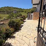 Xherimeja Family Oasis Apartman *