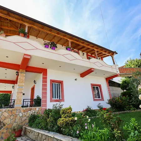 Xherimeja Family Oasis Appartement *