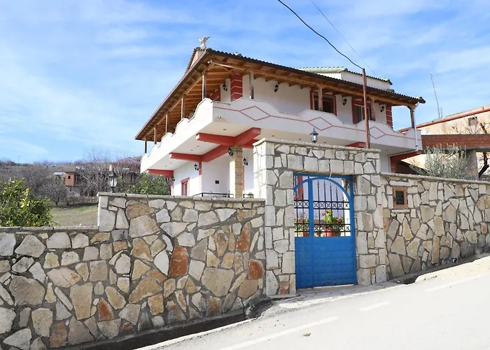 Xherimeja Family Oasis Apartamento Berat