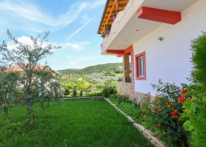 Xherimeja Family Oasis Appartement *